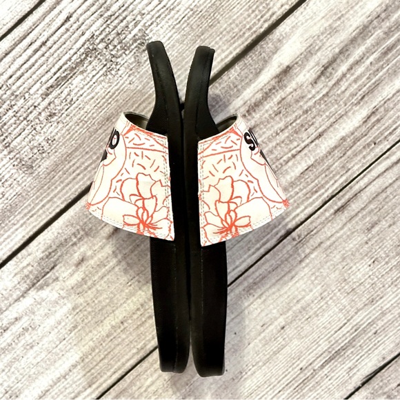 Adidas floral slides, size 7 - Picture 2 of 5